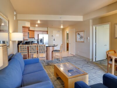 Walk to Entertainment: Spacious Las Vegas Condo