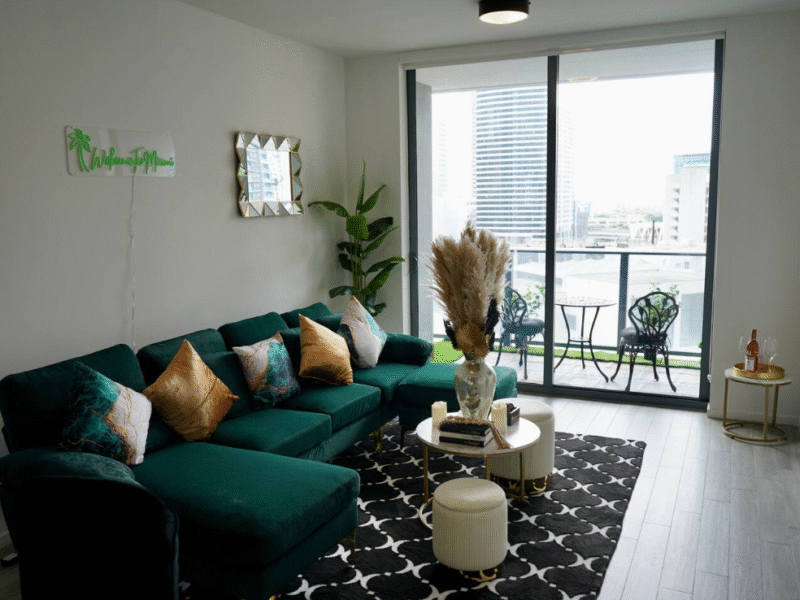 Luxury Foxhole Downtown Brickell One Bedroom Suite
