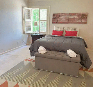 Spacious 6BR Gated Home in a Prominent Golf Community- Sleeps 12