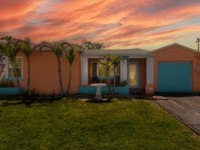 Walk to Beach & Ocean Center | Garage | 60' Driveway