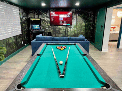 9 Beds | Walk to Beach | Game Room + Cowboy Pool + Mini Golf