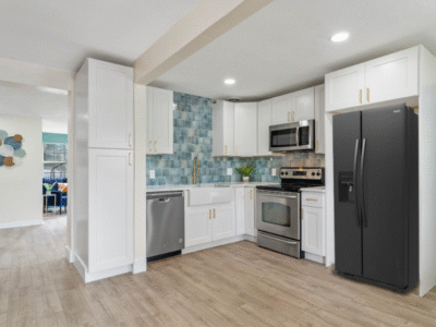 3BR Long-Term Stay | Walk to Beach | Family + Military Travel