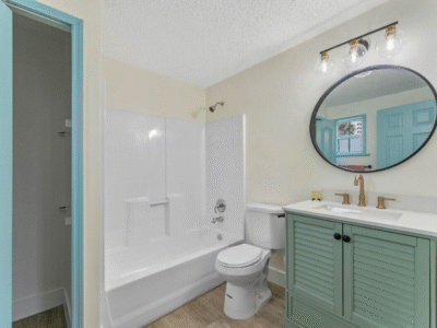 3BR Long-Term Stay | Walk to Beach | Family + Military Travel