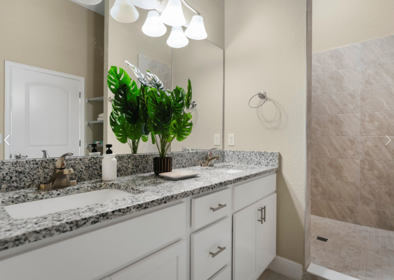 7 Beds | Walk to Beach | Arcade | Nerf Wall | Family & Military Friendly