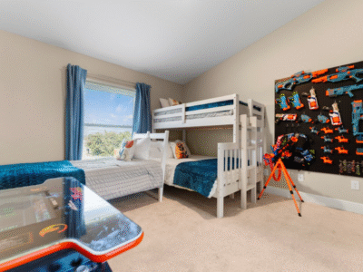 7 Beds | Walk to Beach | Arcade | Nerf Wall | Family & Military Friendly