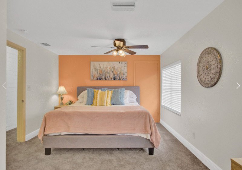 10 Beds! Large Home | Perfect for Military Groups & Families | PETS OK