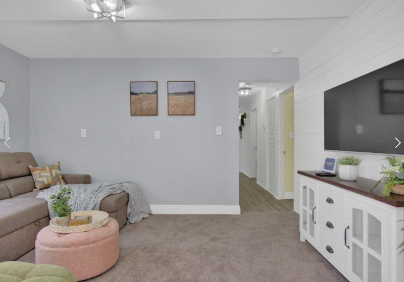 10 Beds! Large Home | Perfect for Military Groups & Families | PETS OK