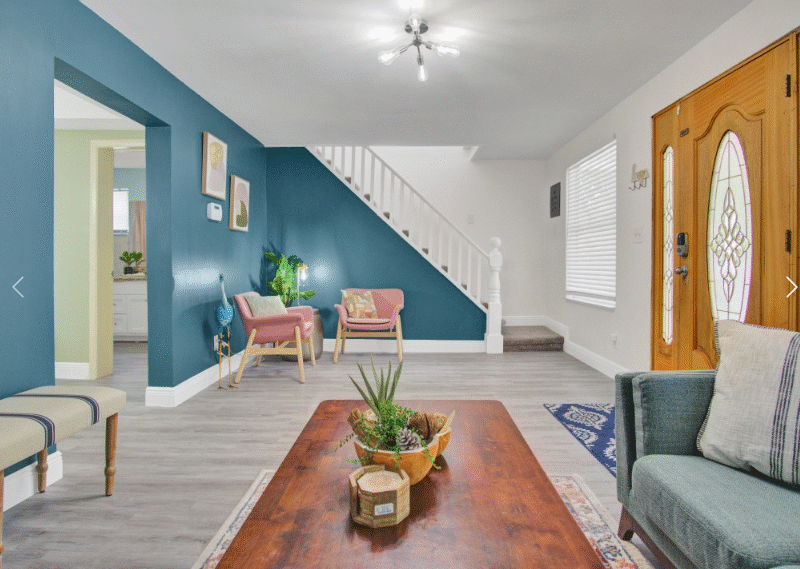 10 Beds! Large Home | Perfect for Military Groups & Families | PETS OK