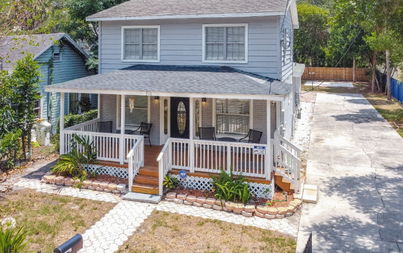 10 Beds! Large Home | Perfect for Military Groups & Families | PETS OK