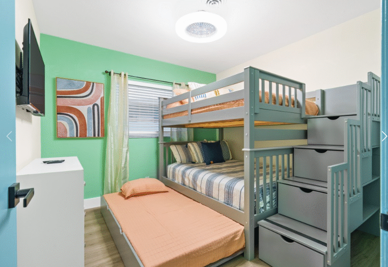 7 Beds | Walk to Beach | Great for Families & Military | PETS OK