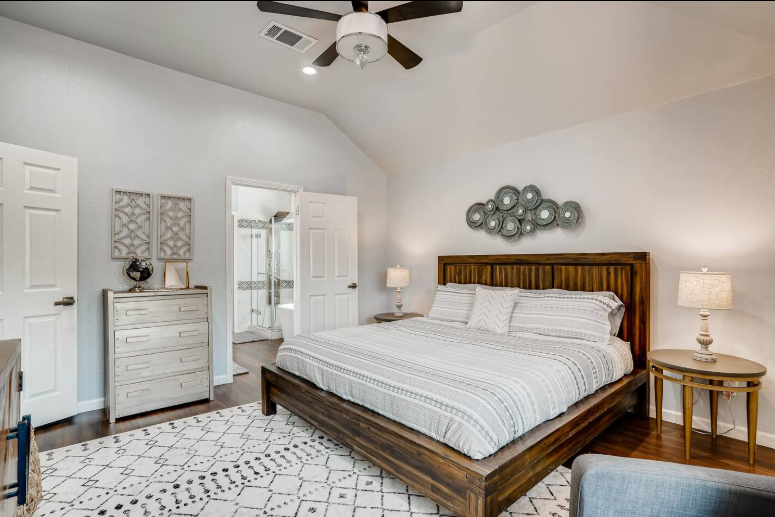 Furnished 3BR Home Near Dell & Kalahari – Great for PCS, TDY, or Getaways