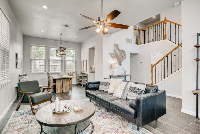 Furnished 3BR Home Near Dell & Kalahari – Great for PCS, TDY, or Getaways