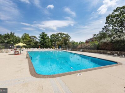 Premium Condo for Long-Term TDY - 5 Min from Pentagon - with View of DC Skyline