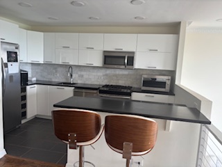 Premium Condo for Long-Term TDY - 5 Min from Pentagon - with View of DC Skyline