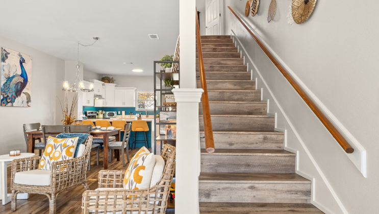 Foxhole Townhouse | Sleeps 8 | Near Casinos & Waterfront